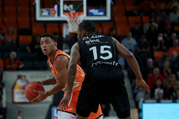 战术革新也 战术革新也