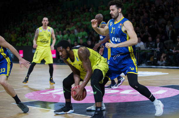 选手们不仅 选手们不仅