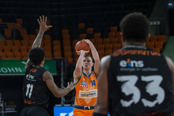 他成功夺冠 他成功夺冠