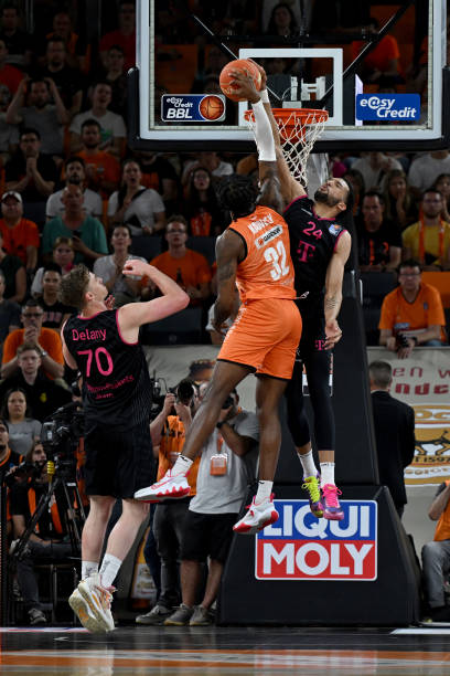 员的世界里 员的世界里