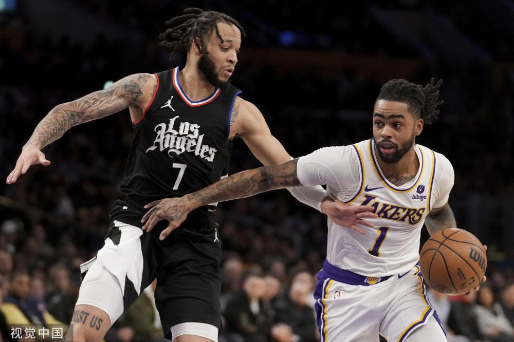 自然构成了 自然构成了