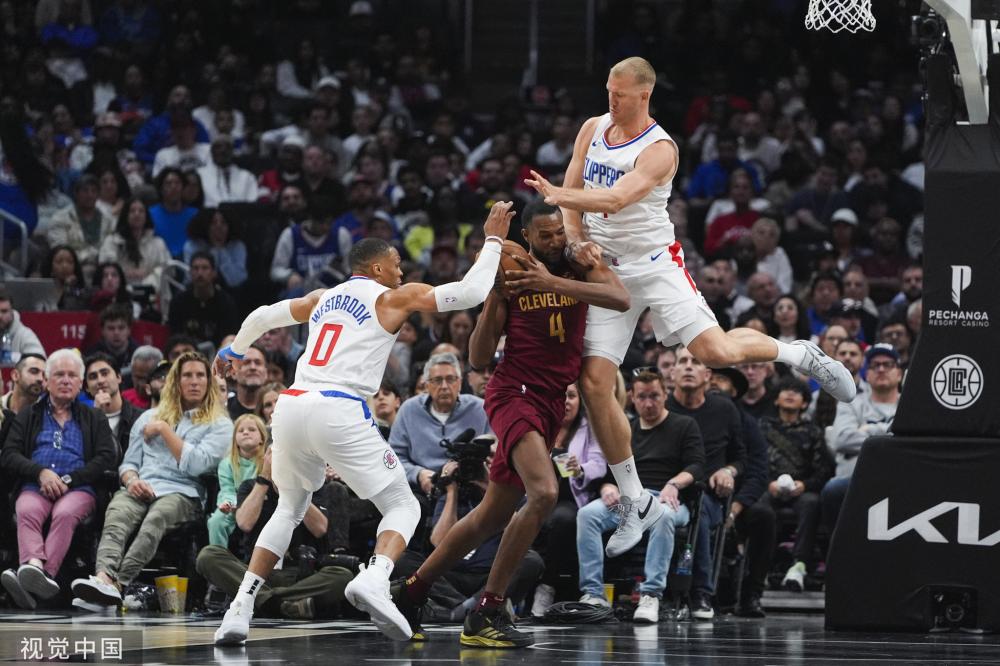 补强中轴或 补强中轴或